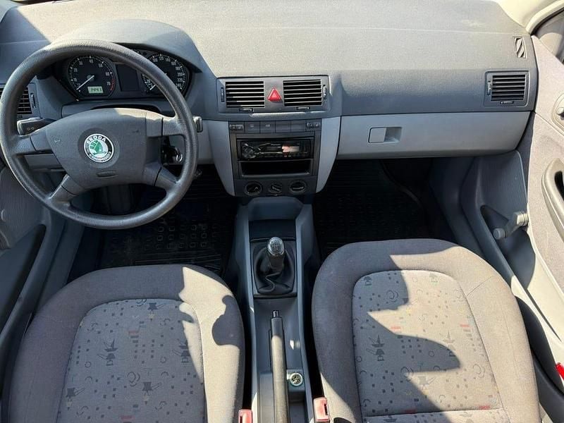 Begagnad Skoda Fabia 101 HK (74 kW) 2003 Kombi