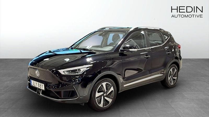 Svart (black) Begagnad 2022 MG ZS Luxury SUV | 239 900 kr (Marknadspris) - Bild 1/4