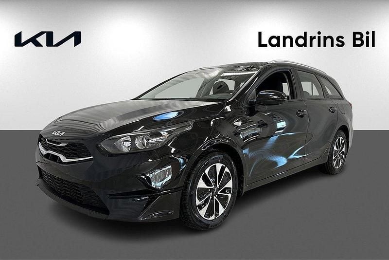 Svart (svart pearl metallic) Begagnad 2025 Kia Ceed Sportswagon Advance Kombi | 289 300 kr (Marknadspris) - Bild 1/1
