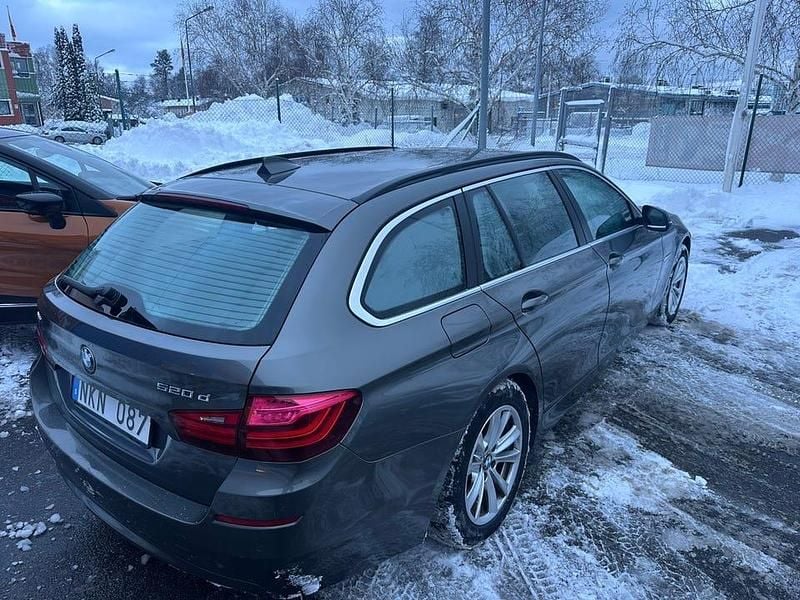 Begagnad BMW 520 184 HK (135 kW) 2014 Kombi