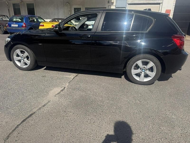 Svart Begagnad 2013 BMW 118 M Sport Halvkombi | 79 000 kr (Marknadspris) - Bild 1/3