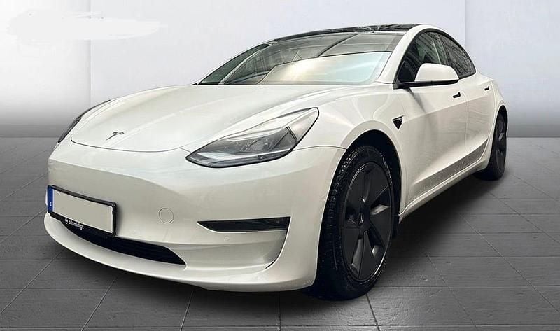18” aerofälgar Begagnad 2021 Tesla Model 3 Sedan | 275 000 kr (Marknadspris) - Bild 1/4