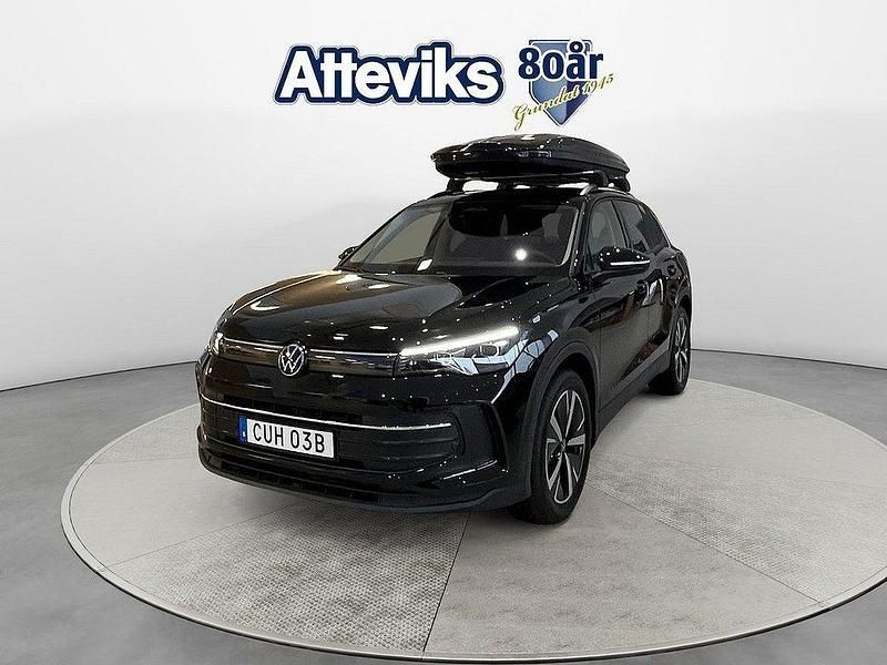 Svart Ny 2025 VW Tiguan Life SUV | 454 400 kr (Lite dyr) - Bild 1/4