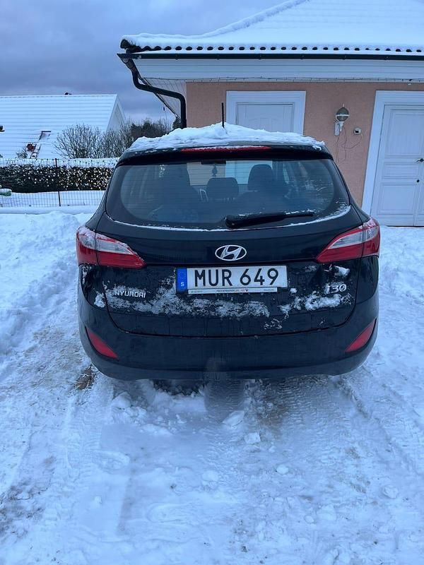Begagnad Hyundai i30 100 HK (73 kW) 2015 Kombi