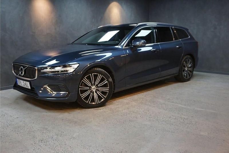 Blå metallic Begagnad 2019 Volvo V60 Inscription Kombi | 269 900 kr (Bra pris) - Bild 1/4