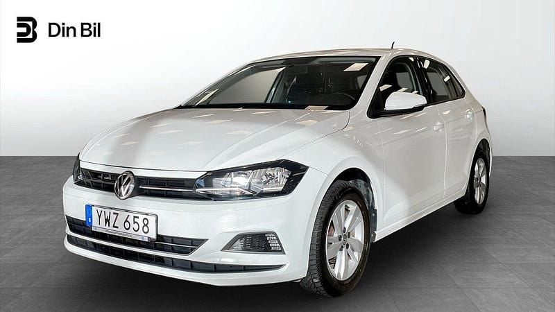 Vit Begagnad 2017 VW Polo Halvkombi | 159 800 kr (Marknadspris) - Bild 1/4