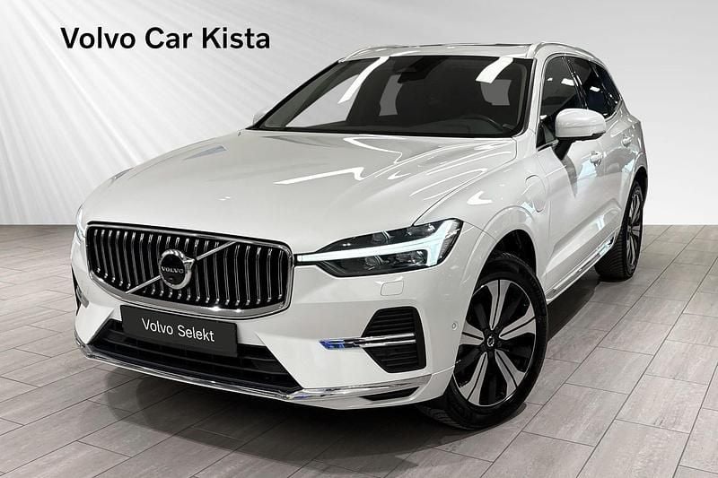 Begagnad Volvo XC60 Plus 355 HK (261 kW) 2023 Vit SUV