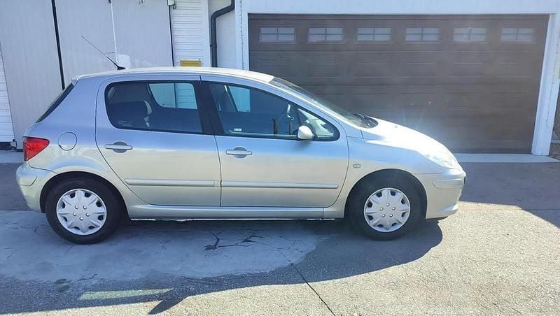 Begagnad Peugeot 307 109 HK (80 kW) 2007 Grå Halvkombi