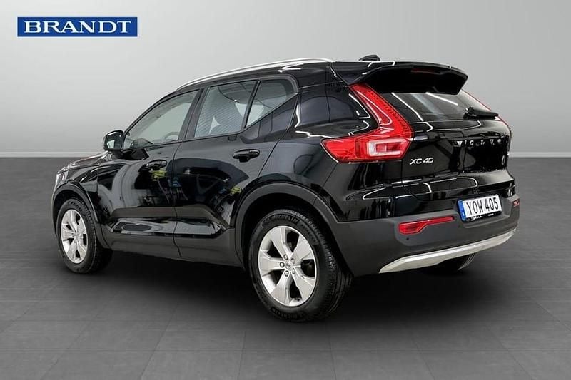 Begagnad Volvo XC40 Momentum 151 HK (111 kW) 2019 Svart SUV