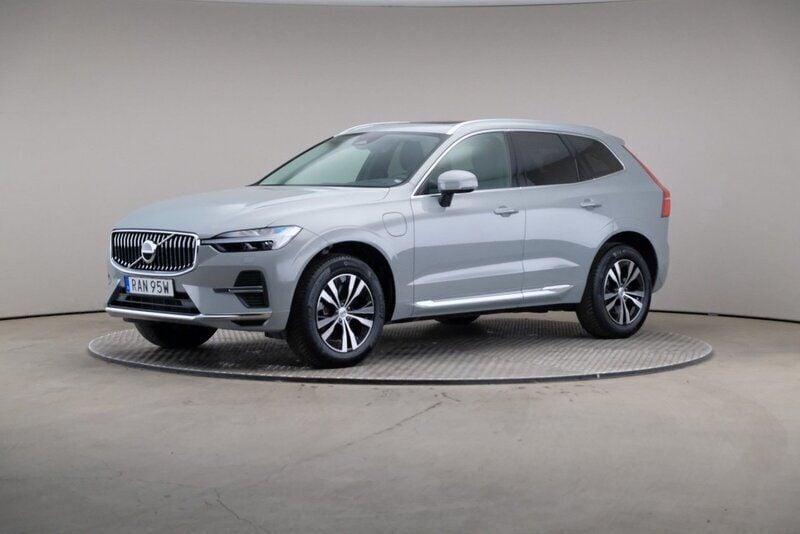 Grå Begagnad 2023 Volvo XC60 Core SUV | 479 000 kr (Bra pris) - Bild 1/4