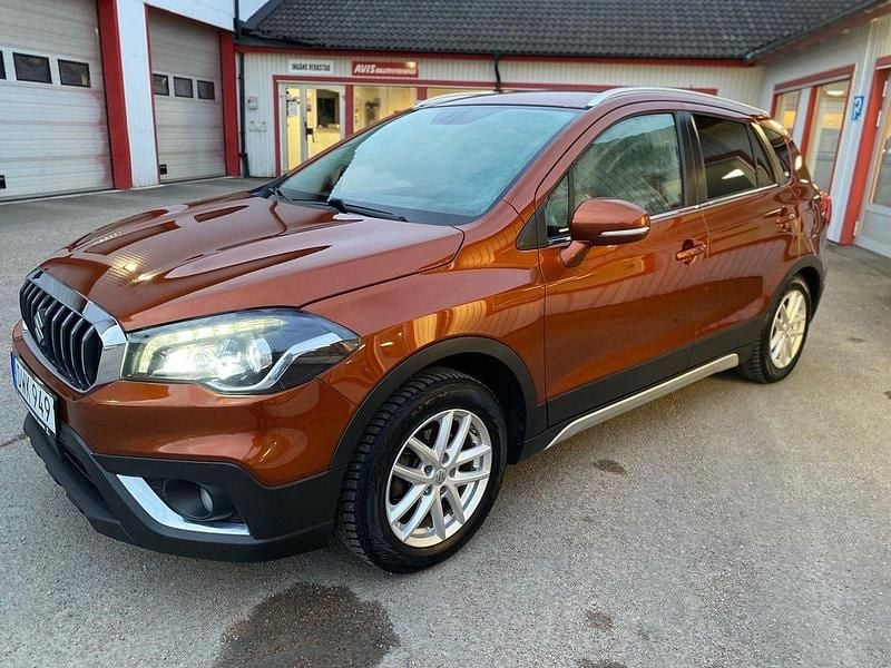 Brun Begagnad 2018 Suzuki SX4 S-Cross SUV | 199 900 kr (Lite dyr) - Bild 1/4