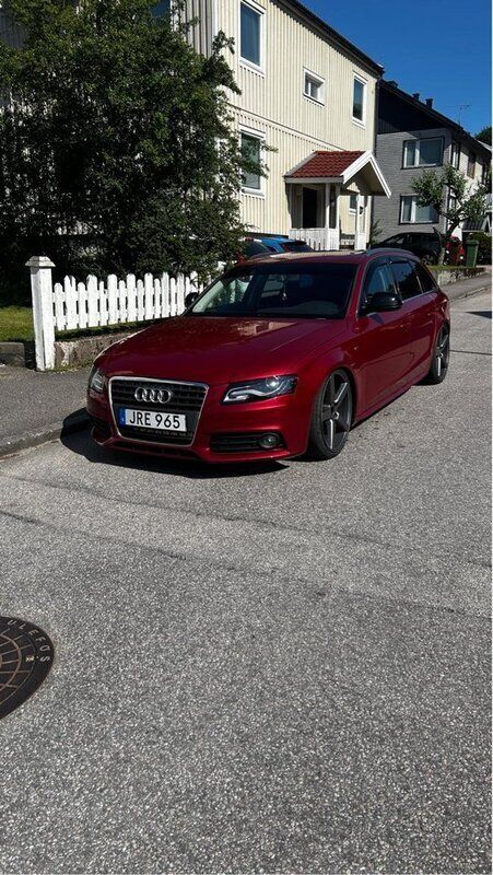 Röd Begagnad 2009 Audi A4 S-Line Kombi | 55 000 kr (Dyr) - Bild 1/4