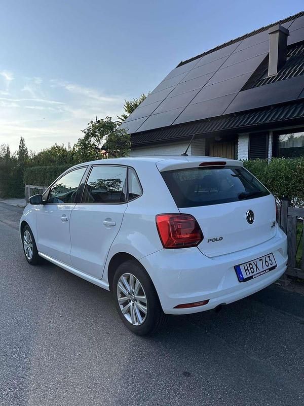 Begagnad 2016 VW Polo | 85 900 kr (Marknadspris) - Bild 1/4