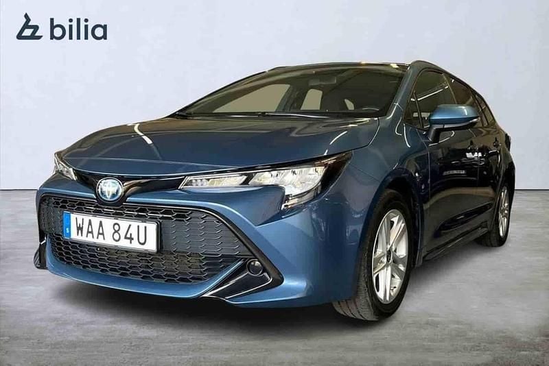 Blå Begagnad 2022 Toyota Corolla Kombi | 244 900 kr - Bild 1/1