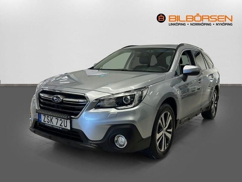 Ice silver metallic Begagnad 2019 Subaru Outback Sedan | 289 900 kr (Marknadspris) - Bild 1/4