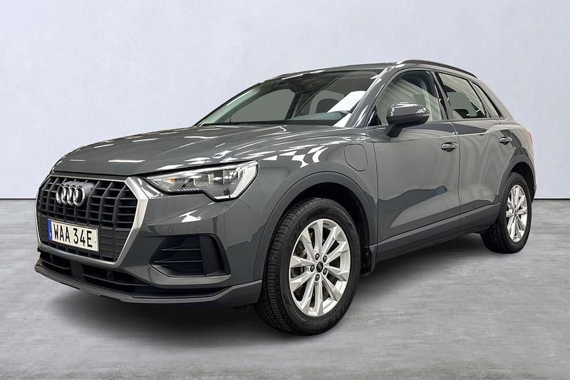 Begagnad Audi Q3 245 HK (180 kW) 2023 Grå SUV