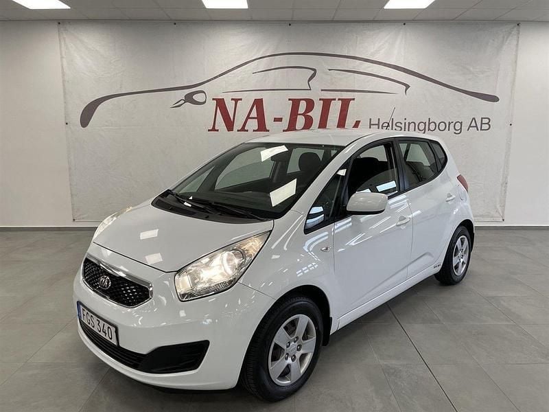 Vit Begagnad 2013 Kia Venga Halvkombi | 64 900 kr (Dyr) - Bild 1/4