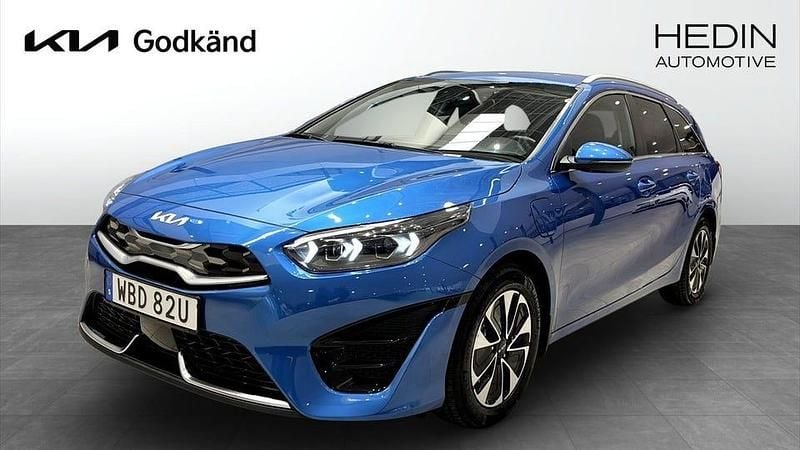 Blå Begagnad 2024 Kia Ceed Advance Halvkombi | 309 900 kr (Marknadspris) - Bild 1/4