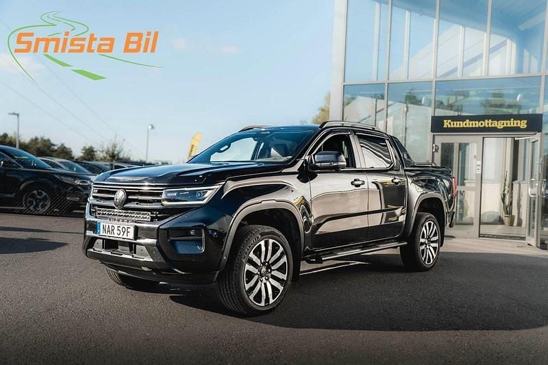 Svart Begagnad 2023 VW Amarok Aventura Pickup | 629 900 kr (Marknadspris) - Bild 1/3