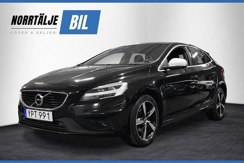 Begagnad Volvo V40 R-Design 150 HK (110 kW) 2018 Svart Halvkombi