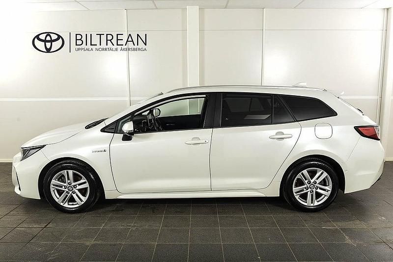 Begagnad Suzuki Swace 98 HK (72 kW) 2021 Vit Kombi