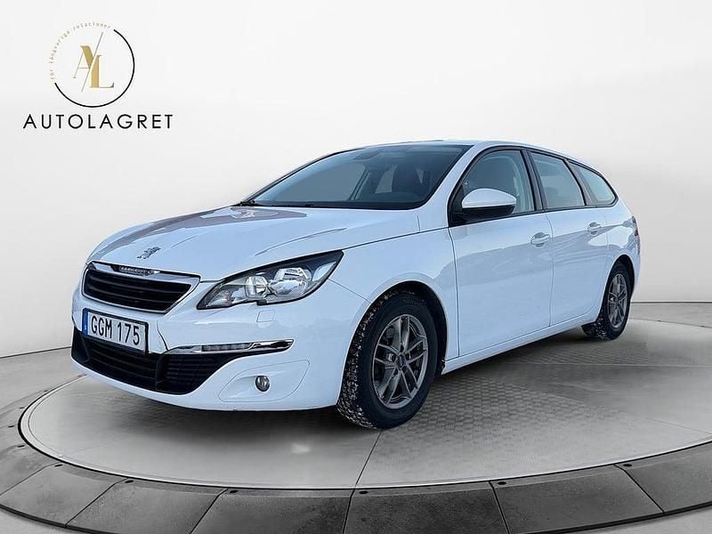 Begagnad Peugeot 308 SW Active 110 HK (80 kW) 2015 Vit Kombi