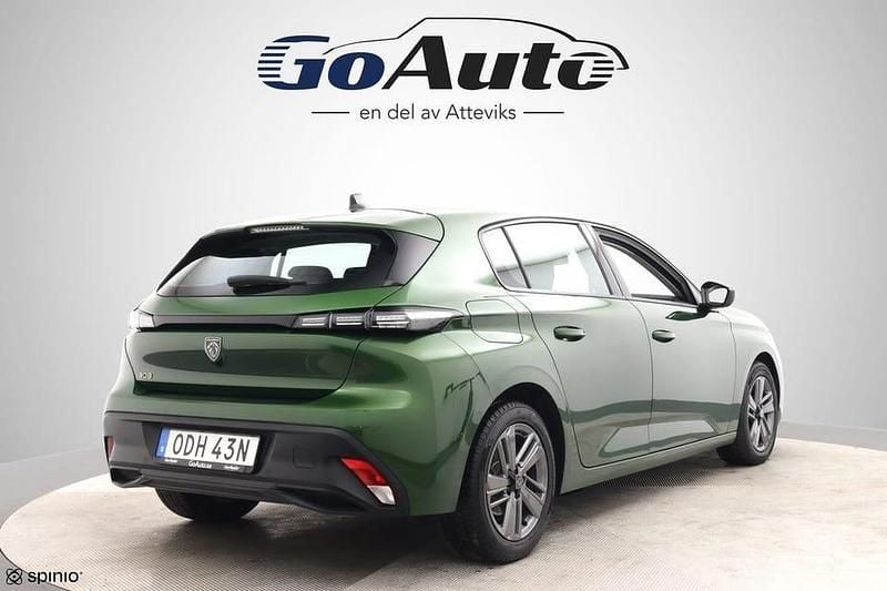 Begagnad Peugeot 308 Active 112 HK (82 kW) 2022 Grön Halvkombi