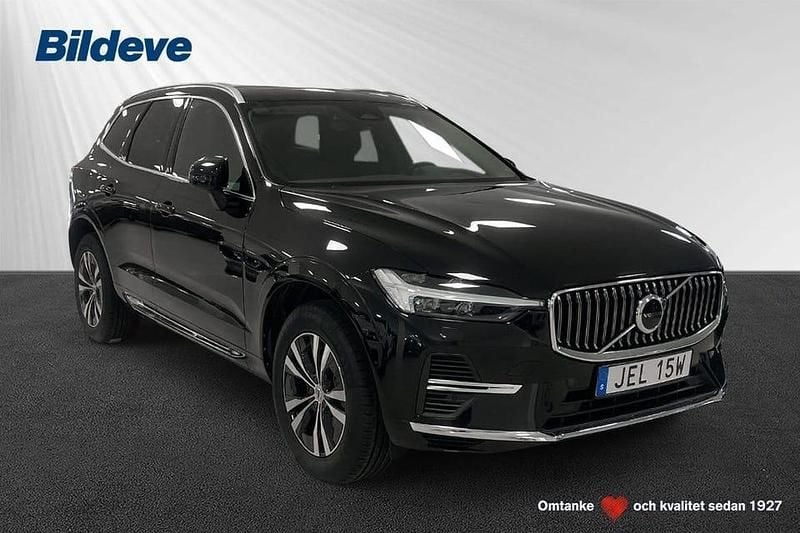 Begagnad Volvo XC60 Core 355 HK (261 kW) 2023 Svart SUV