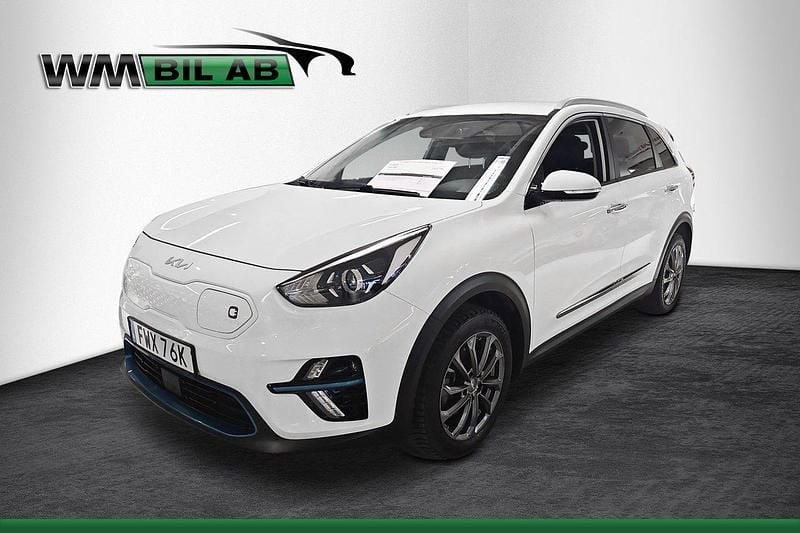 Vit Begagnad 2021 Kia e-Niro Advance SUV | 259 000 kr (Marknadspris) - Bild 1/4