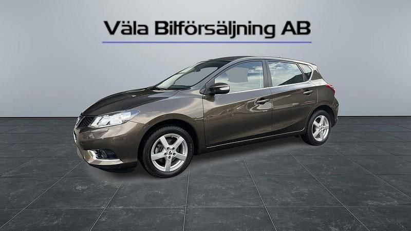 Brun Begagnad 2015 Nissan Pulsar Halvkombi | 104 900 kr (Marknadspris) - Bild 1/4