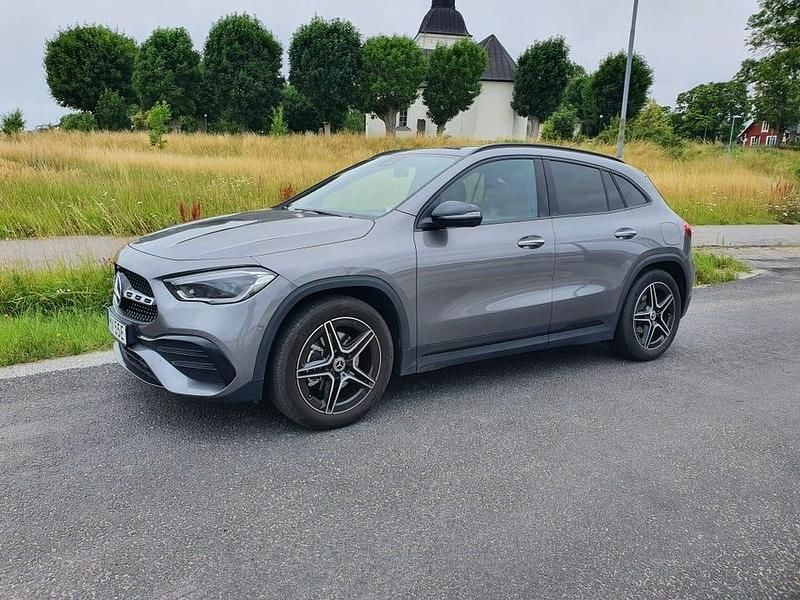 Paint protection film Begagnad 2022 Mercedes GLA200 SUV | 385 000 kr (Lite dyr) - Bild 1/4
