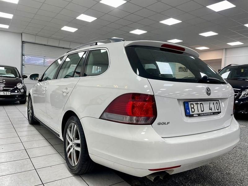 Begagnad VW Golf VI 122 HK (89 kW) 2010 Vit Halvkombi
