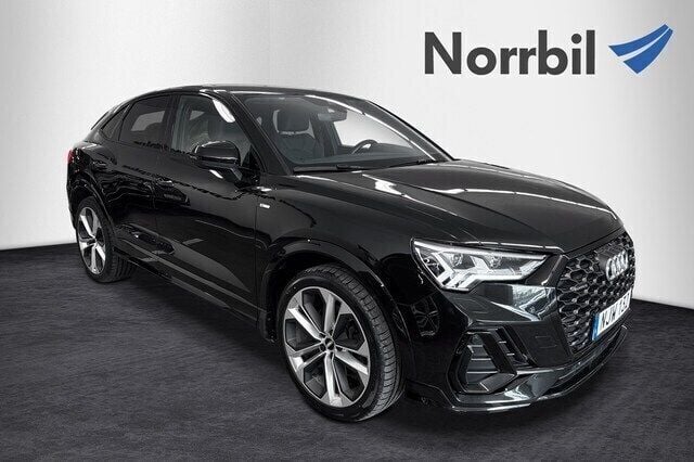 Mytsvart metallic Begagnad 2020 Audi Q3 Sportback S-Line SUV | 389 000 kr - Bild 1/4