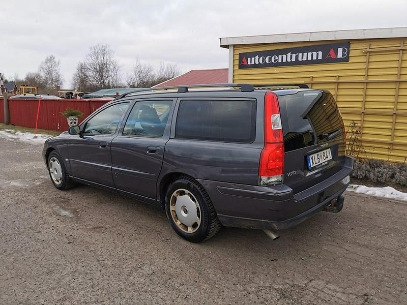 Begagnad Volvo V70 Business Edition 140 HK (102 kW) 2006 Grå Kombi