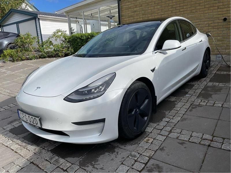 Vit Begagnad 2020 Tesla Model 3 Long Range Sedan | 237 000 kr (Bra pris) - Bild 1/4