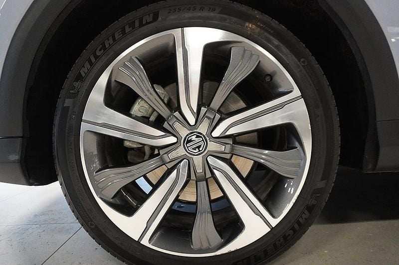 Begagnad MG Marvel R Luxury 132 kW (180 HK) 2022 Prism blue metallic SUV