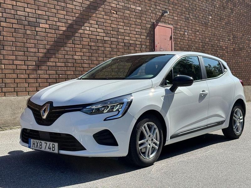 Vit Begagnad 2022 Renault Clio V Equilibre Halvkombi | 164 900 kr (Lite dyr) - Bild 1/4