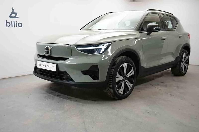 Grön Begagnad 2023 Volvo XC40 Single Motor SUV | 339 900 kr - Bild 1/1