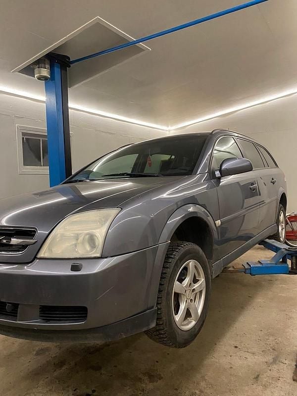 Begagnad 2004 Opel Vectra Kombi | 18 000 kr (Bra pris) - Bild 1/4