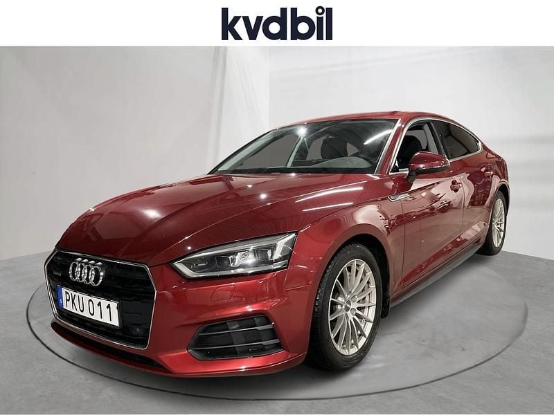 Röd Begagnad 2017 Audi A5 Sportback Proline Halvkombi | 234 900 kr (Marknadspris) - Bild 1/3