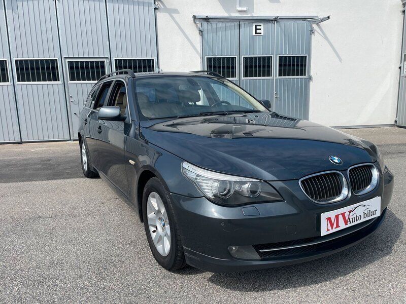Grå Begagnad 2008 BMW 525 Kombi | 38 000 kr (Marknadspris) - Bild 1/4