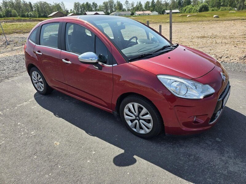 Röd Begagnad 2011 Citroën C3 Halvkombi | 28 000 kr (Bra pris) - Bild 1/4
