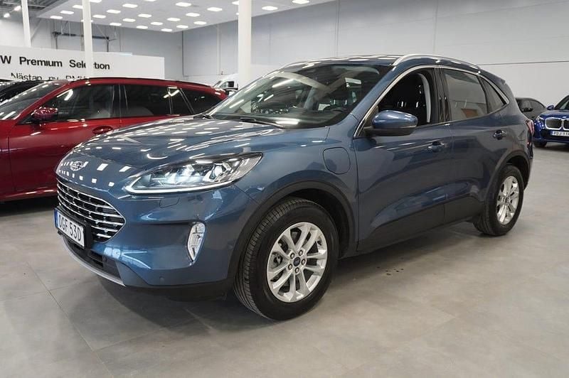 Begagnad Ford Kuga Titanium 224 HK (164 kW) 2021 Blå SUV
