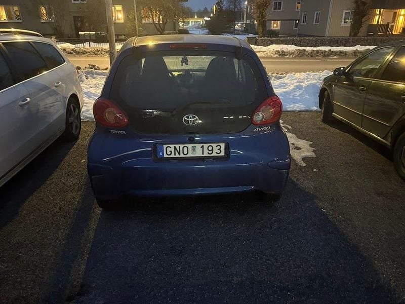 Begagnad 2007 Toyota Aygo Halvkombi | 10 000 kr (Superpris) - Bild 1/3