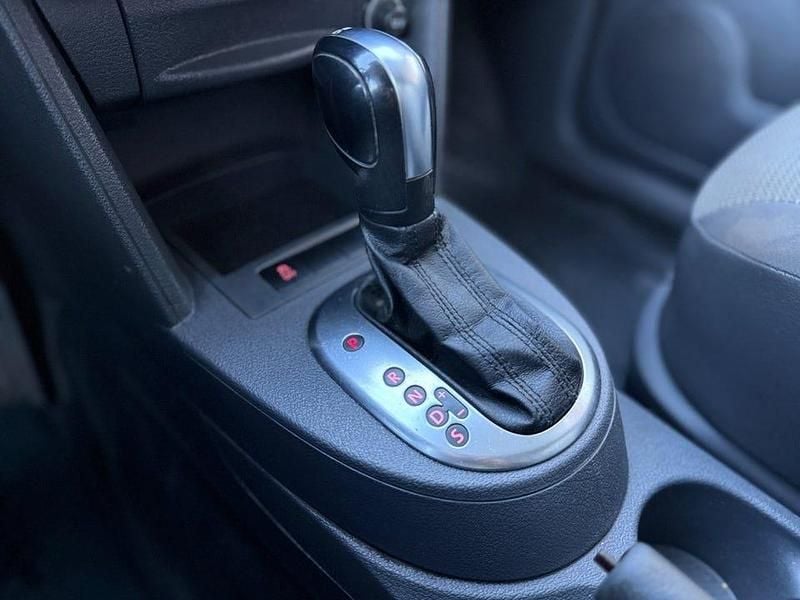 Begagnad VW Caddy Edition 140 HK (102 kW) 2013 Vit Minibuss