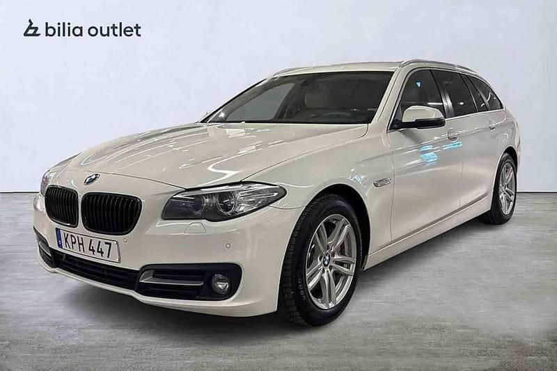 Begagnad BMW 520 2017 Vit Kombi