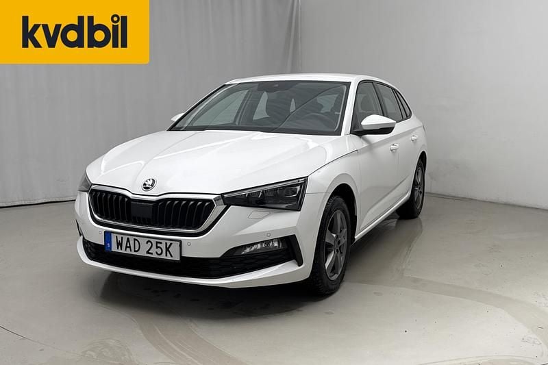 Begagnad Skoda Scala 110 HK (80 kW) 2023 Vit Halvkombi