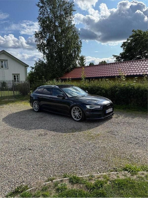 Blå Begagnad 2016 Audi A6 Allroad Kombi | 182 000 kr (Lite dyr) - Bild 1/4