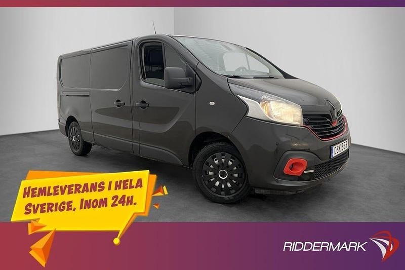 Svart Begagnad 2018 Renault Trafic Minibuss | 109 800 kr (Marknadspris) - Bild 1/3
