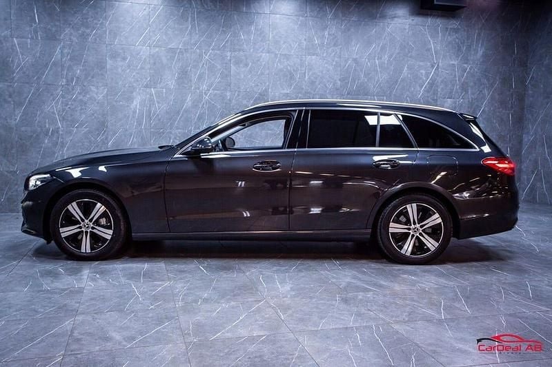 Begagnad Mercedes C300 Avantgarde 313 HK (230 kW) 2023 Grå Kombi